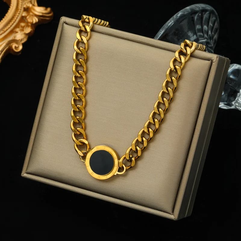 Paks kullavärvi ahelaga choker-kaelakee